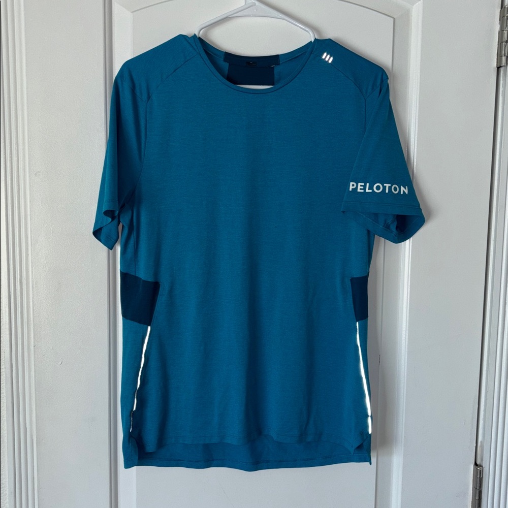Lululemon X Peloton active shirt M?
